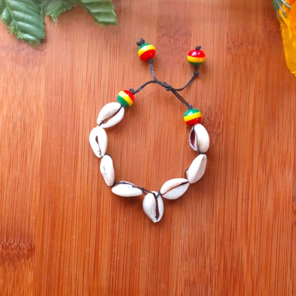 1PC Beautiful Cowrie Shell Rasta Bracelet - Picture 2 of 12